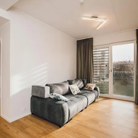 Apartment Brand New & Modern Luxury Designer 5, 6 And 45