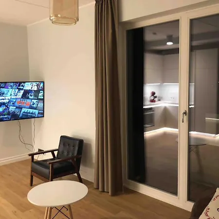 Brand New & Modern Luxury Designer 5, 6 And 45 Apartamento *